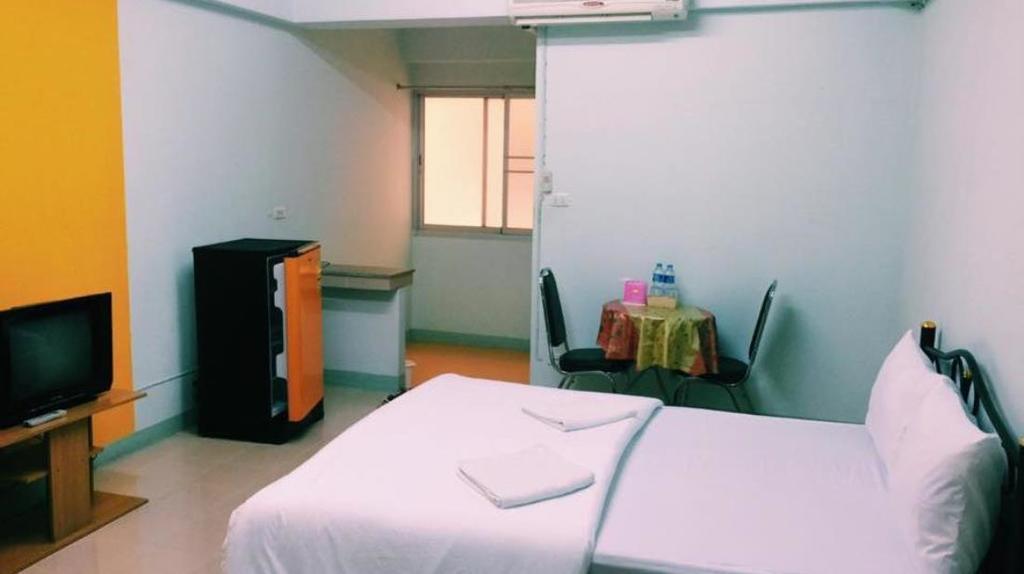 The Grand Raewadee Aparthotel Nonthaburi Exteriör bild